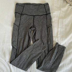 Lululemons Black and White Leggings